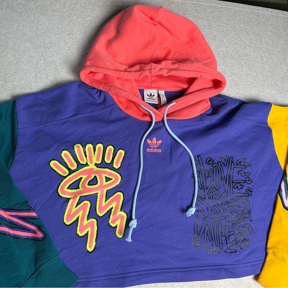 adidas Sweaters - Adidas Women's 2XL Love Unites Crop Hoodie Colorblock Pullover Sweatshirt